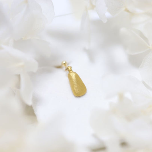 金乳歯ドロップピアス・イヤリング（Standard)