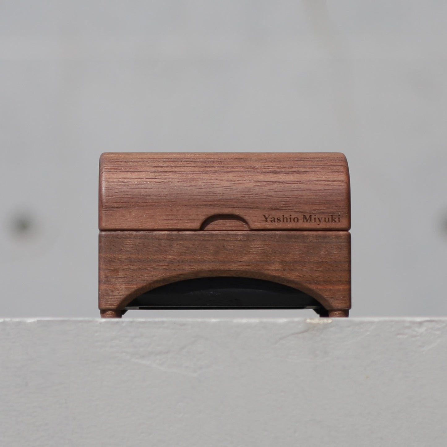 金乳歯（前歯）（木製ケース）